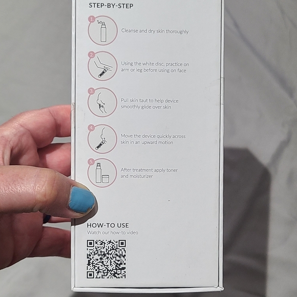 PMD Microderm Pro Device in Pink and White - Picture 4 of 6